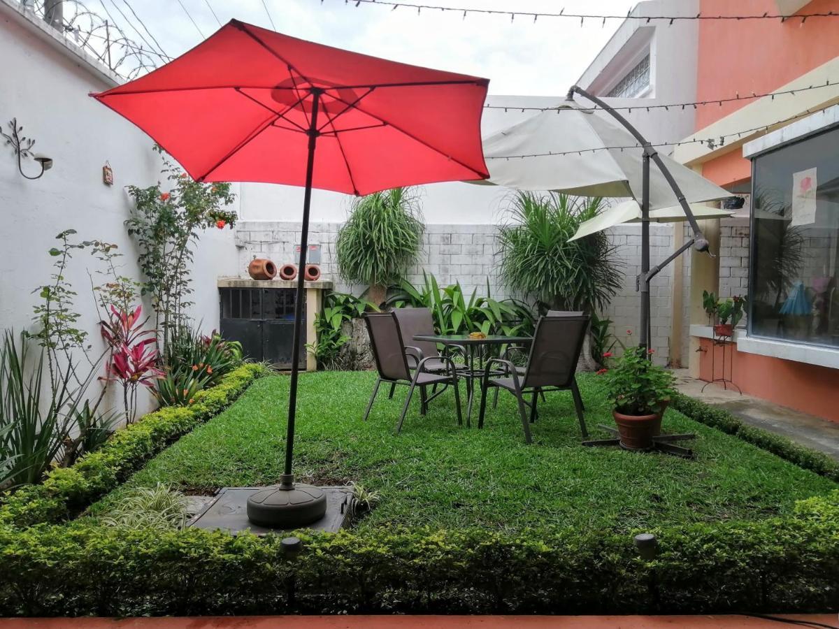 جواتيمالا Novohostal B&B المظهر الخارجي الصورة
